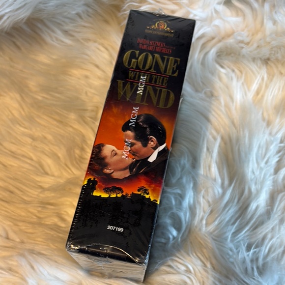 Gone with the Wind VHS Tape - Picture 3 of 6